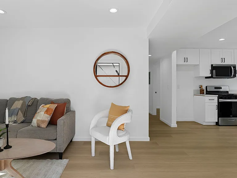 4747 Pixie Ave #1 — Photo 3