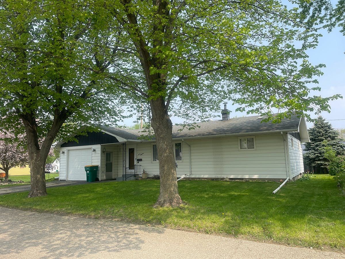 318 1st St NE, Lidgerwood, ND 58053 Zillow