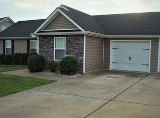 1845 Moonlight Dr, La Vergne, TN 37086