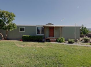 402 30th St NW, East Wenatchee, WA 98802