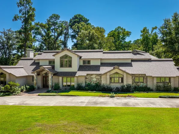 200 Hunters Creek Dr, Longview, TX 75605