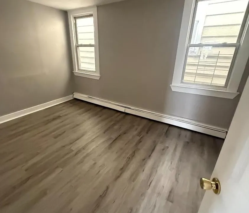 71 Highland St #3