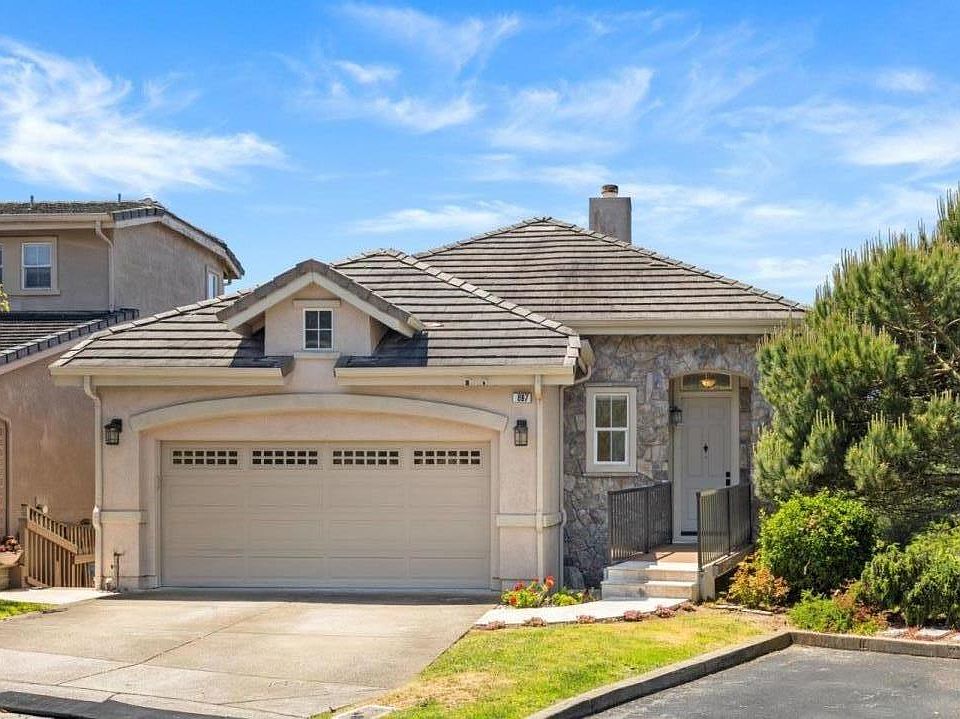 1st image of 897 Skyridge Dr