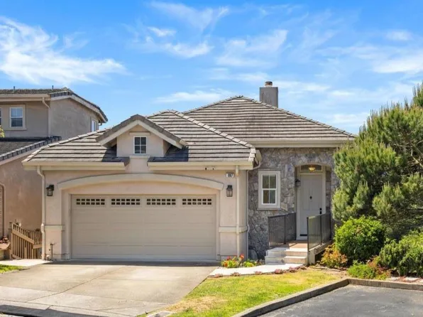 897 Skyridge Dr, Pacifica, CA 94044