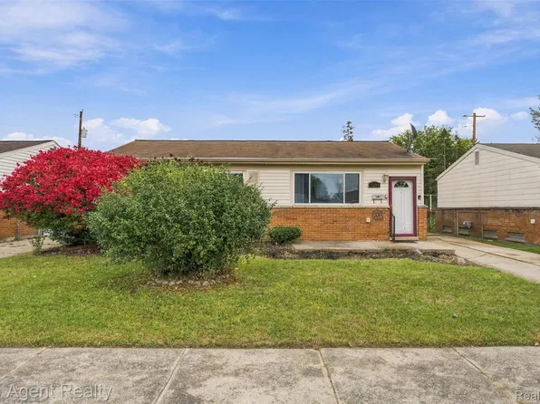 1639 Winifred St, Westland, MI 48186