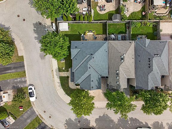 5th image of 2261 Seton Cres