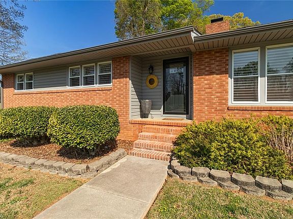 5th image of 603 Shamrock Rd