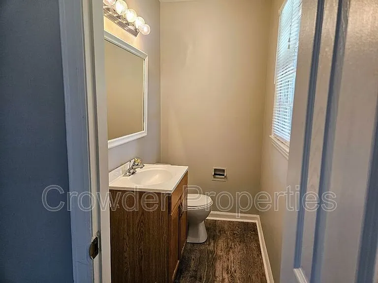 1120 Georgetown Dr — Photo 11
