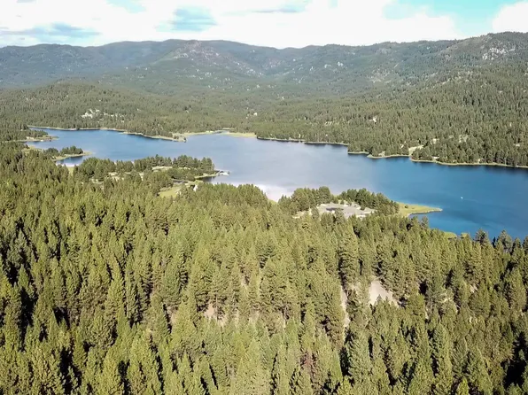 1-1 Horsethief Rd, Cascade, ID 83611