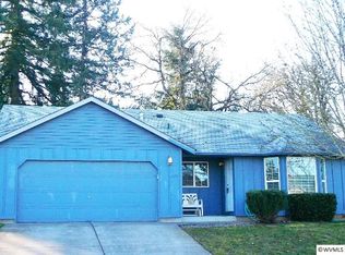 270 N 12th St, Independence, OR 97351