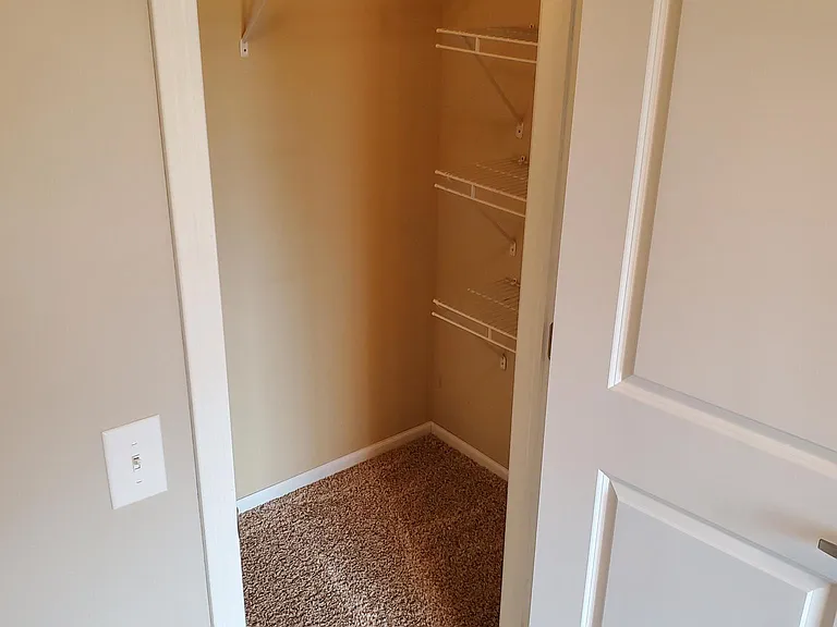Bedroom 3 Walk-in Closet