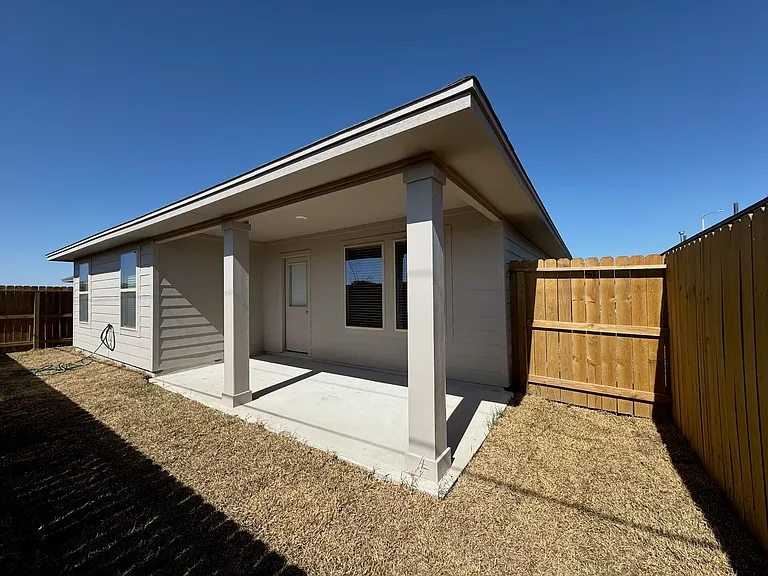 1645 Pleasant Dr — Photo 27