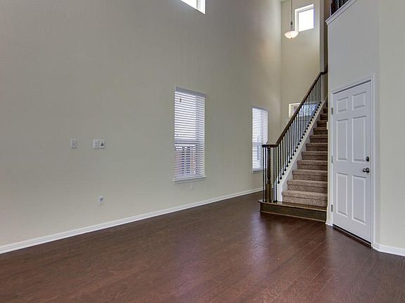 5th image of 3240 E Whitestone Blvd Unit 96