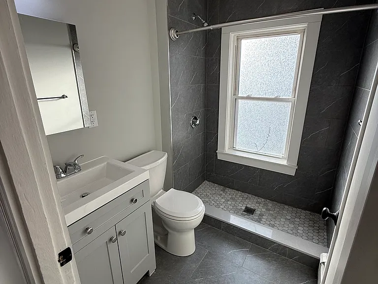 1922 Columbus Ave #2 — Photo 18