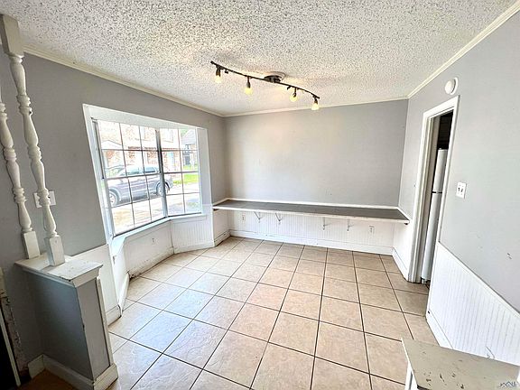 5th image of 18 Houmas Pl APT C