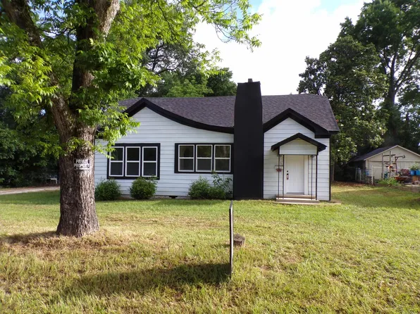 103 E Lakeview St, Henderson, TX 75652