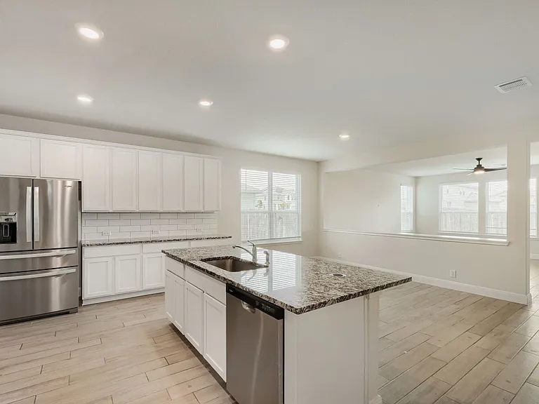 810 Town Creek Way — Photo 4