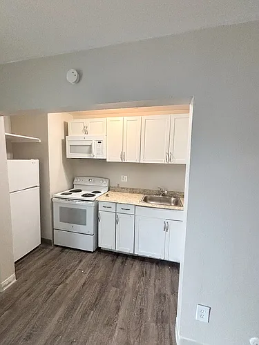 Floor plan 104-B