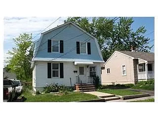 35 Pershing Ave photo 1