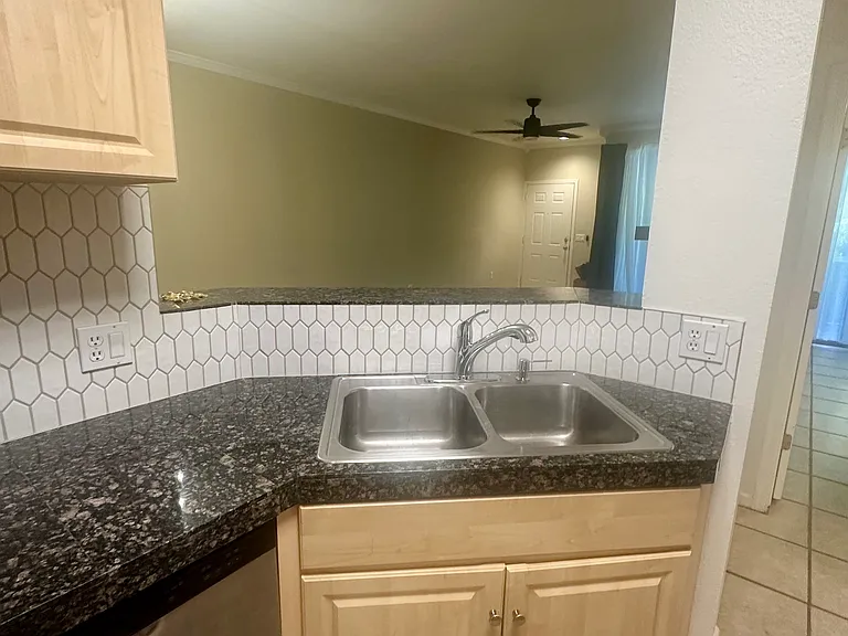 1411 E Orangewood Ave #116 — Photo 21