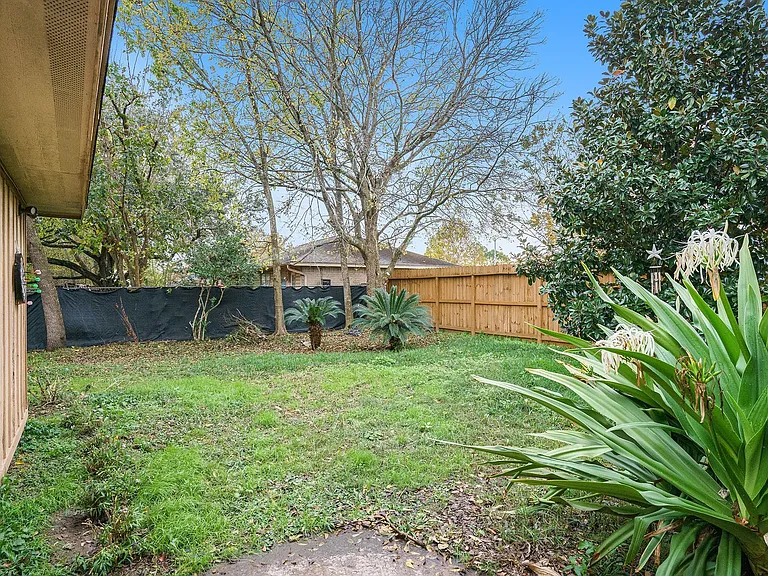 17306 Fife Ln — Photo 21