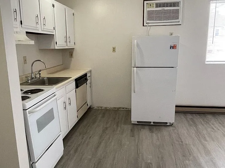 John O'Brien Apartments — Photo 3