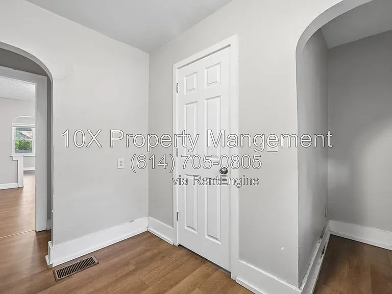 1088 Siebert St #1090 — Photo 17