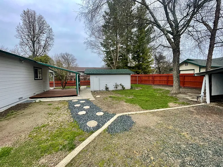 9570 Mendenhall Ave — Photo 7
