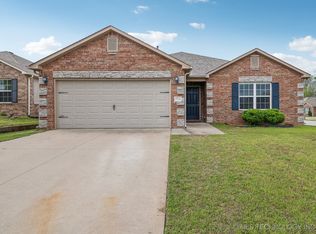 5736 E 148th St S, Bixby, OK 74008