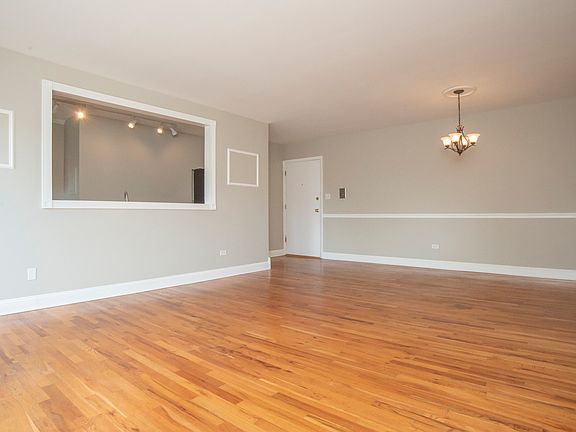 4th image of 90 6th Ave APT 301