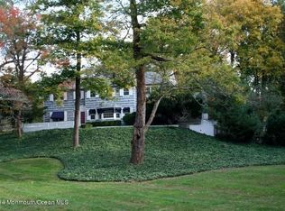 9 Edgewood Rd, Rumson, NJ 07760