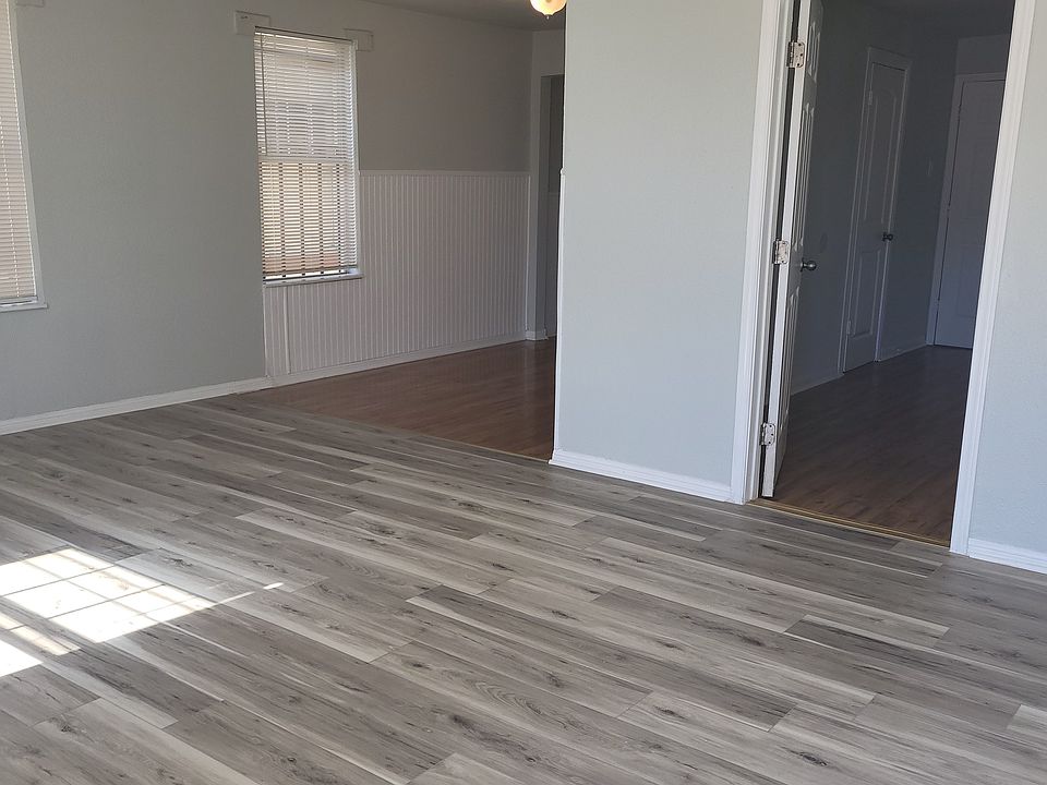 1st image of 419 Hot Wells Blvd