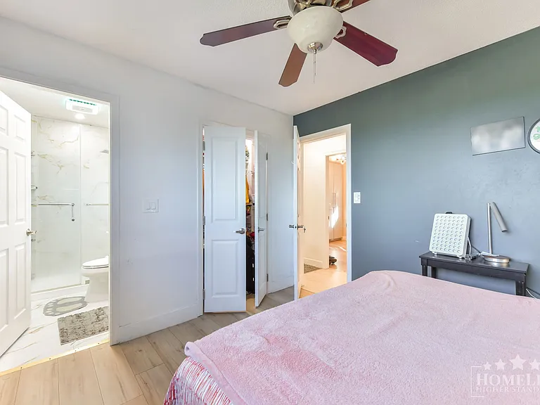 7437 Garfield Dr — Photo 24
