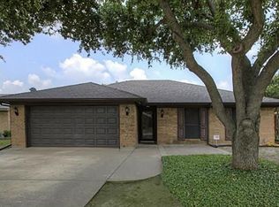 1317 Duvall Dr, Mesquite, TX 75149