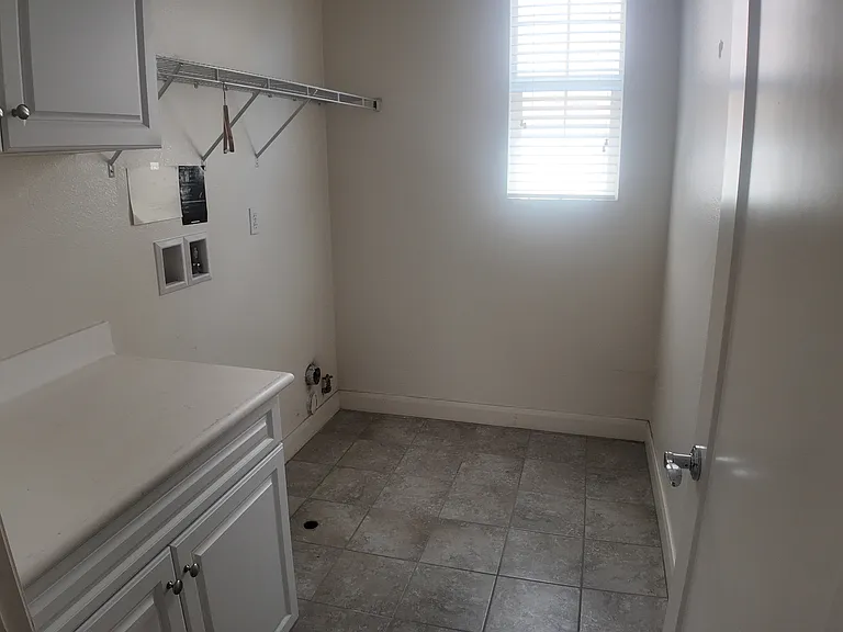 9748 La Vine Ct — Photo 37