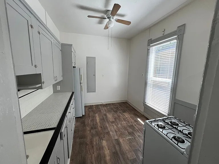 1808 P St — Photo 7