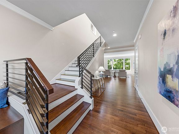 4th image of 4021 91st Avenue SE