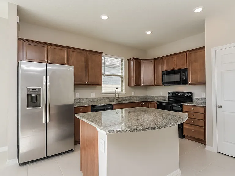 1733 Cayman Cove Cir — Photo 8