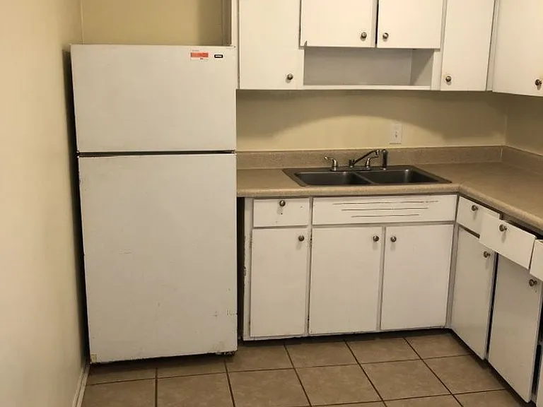 441 Harding Pl #A14 — Photo 18