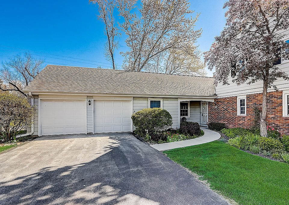 1st image of 2826 W Ville Du Parc Dr #6