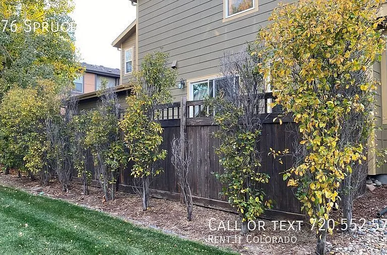 2176 Spruce St — Photo 3