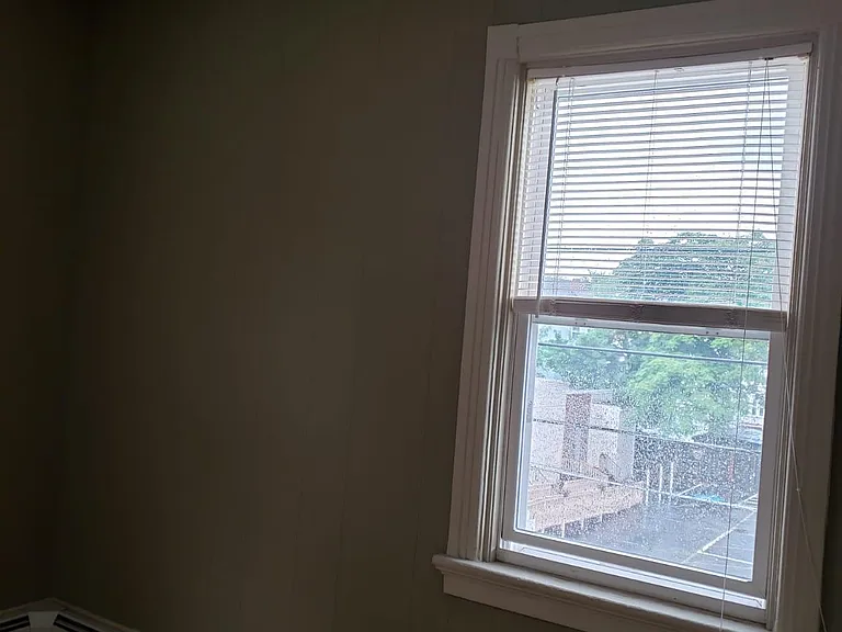 240 Valley St #3 — Photo 21
