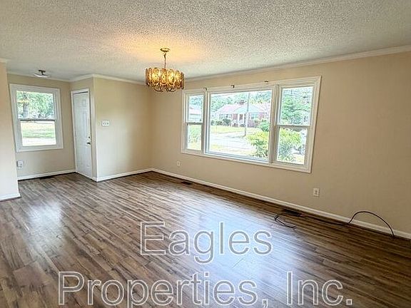 5th image of 605 S Oleander Ave #B
