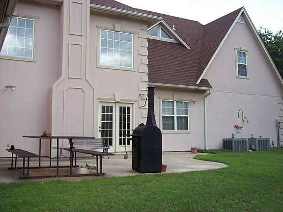 2nd image of 1594 Stonebrook Dr