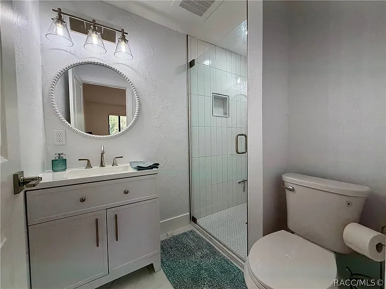65 Beach Ln #A — Photo 36