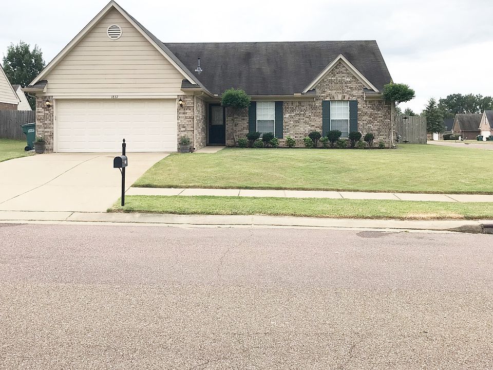 Beautiful curb appeal
