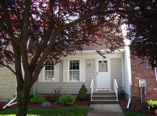 283 Fuller Rd APT I, Chicopee, MA 01020