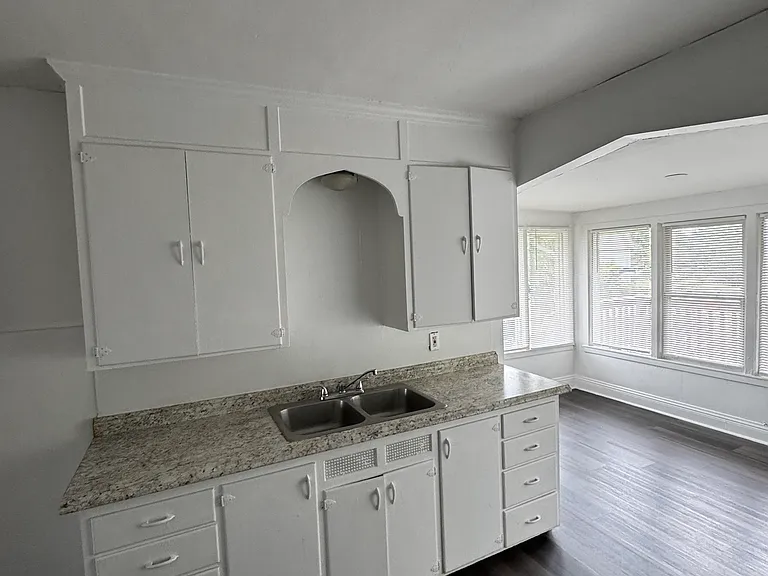 708 Spencer St #2 — Photo 9