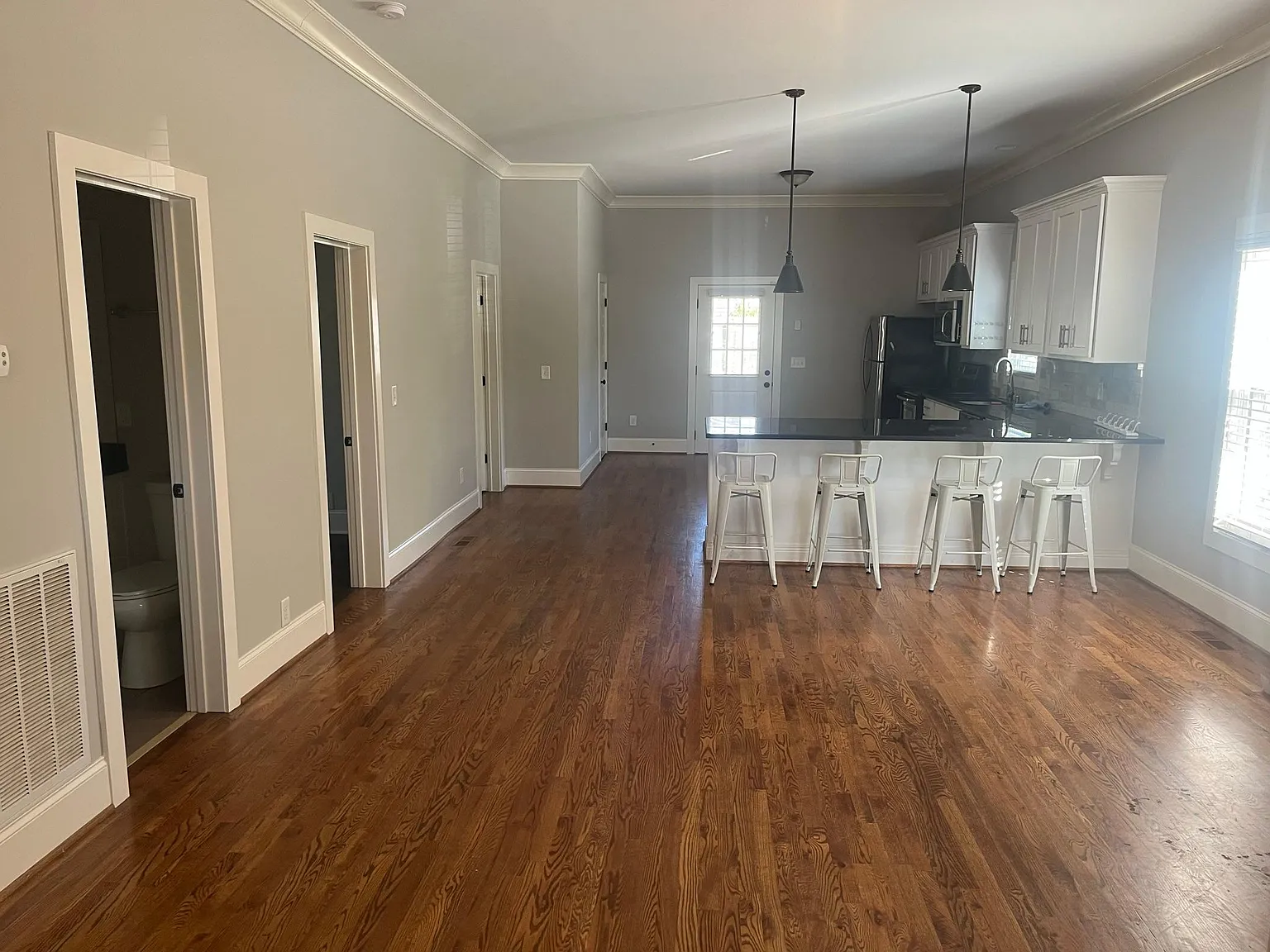 3 bed, 1453 sqft, $2,800 — Photo 3
