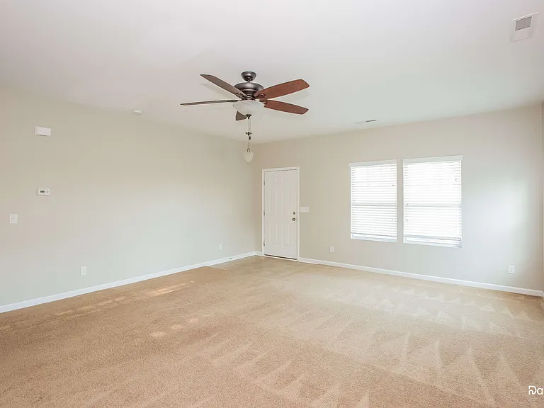 2301 Stonehaven Dr — Photo 5